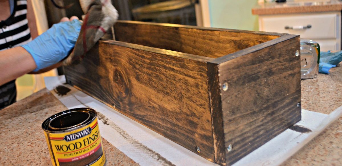 staining a wood box centerpiece 
