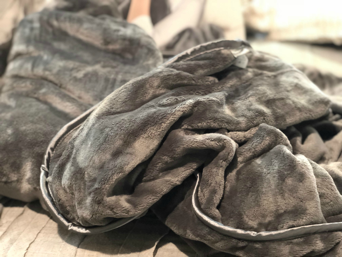 tranquility weighted blanket in grey