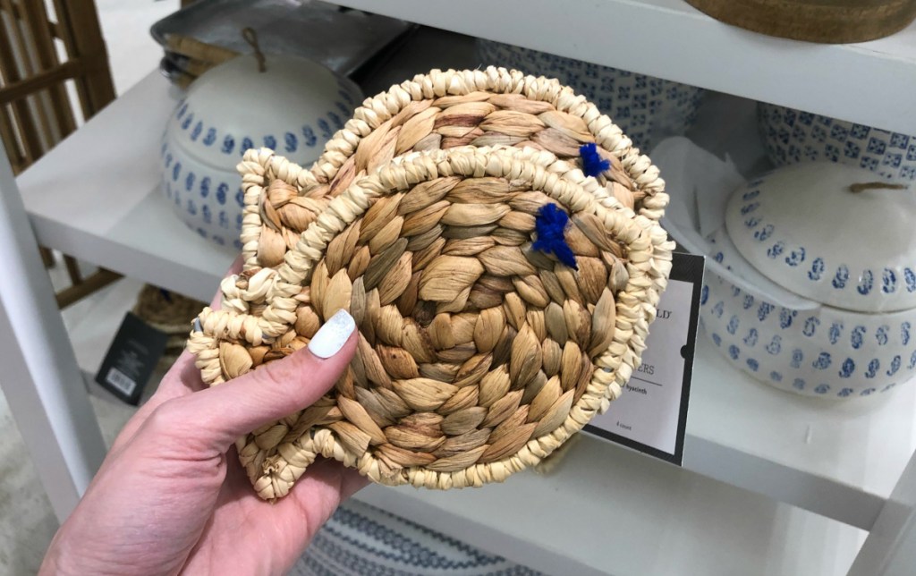 Threshold 5.5_ x 4.3_ Water Hyacinth Fish Shaped Coasters