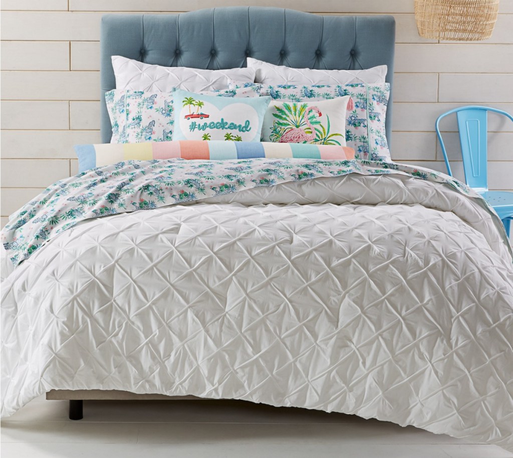 Whim by Martha Stewart Collection You Compleat Me Bedding Collection