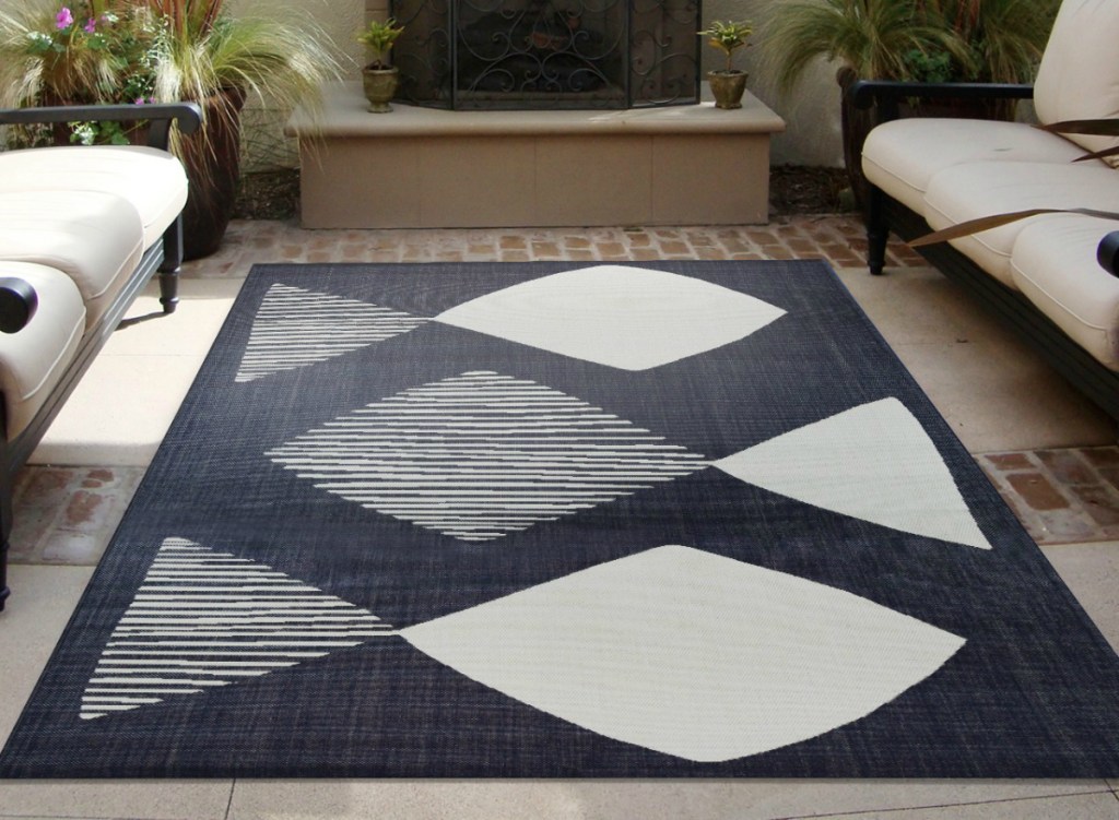 Project 62 Mod Fish Outdoor Rug - Navy