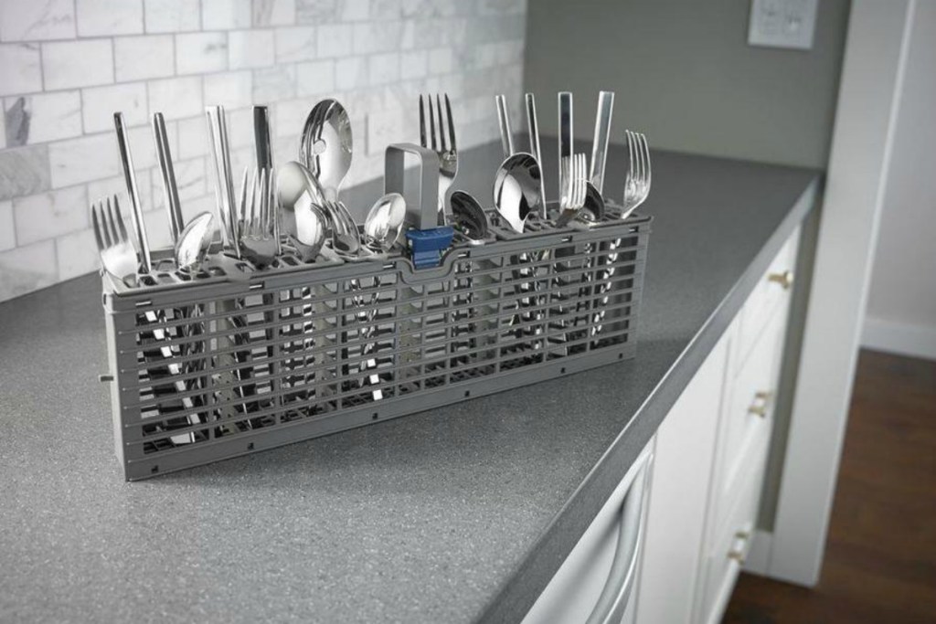 Whirlpool 55-Decibel Built-in Dishwasher