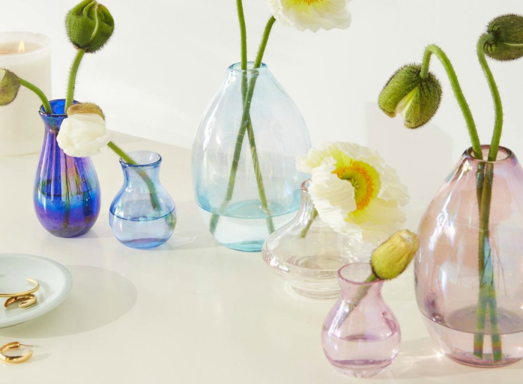 blue and pink vases