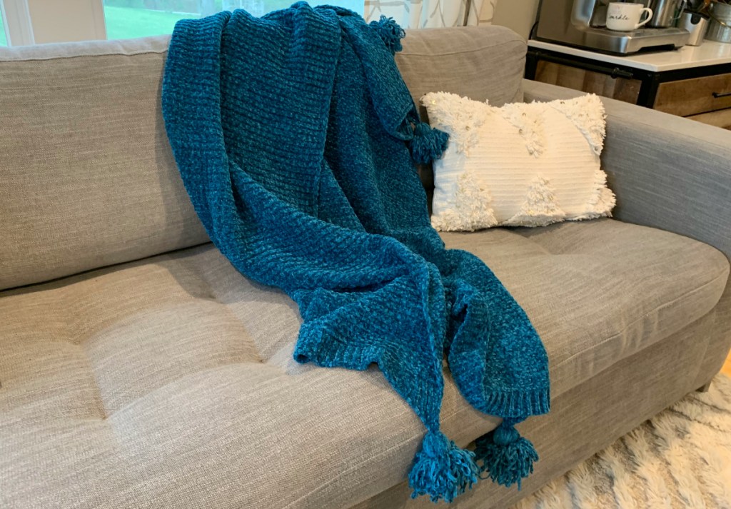 Opalhouse Shiny Chenille with Corner Tassels Throw Blanket