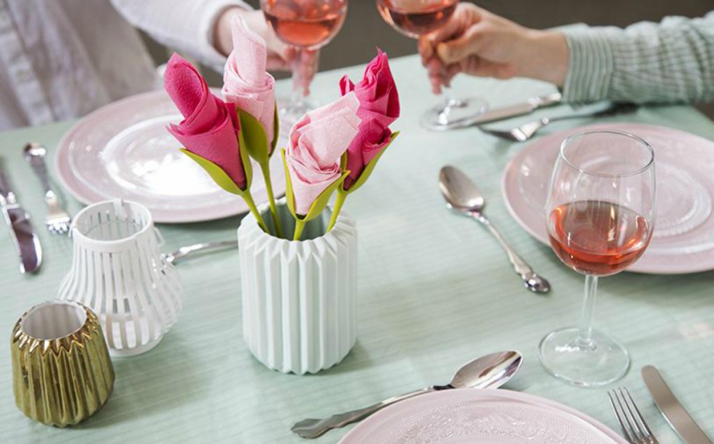 Peleg Design Green Bloom Napkin Holders (Set of 4)