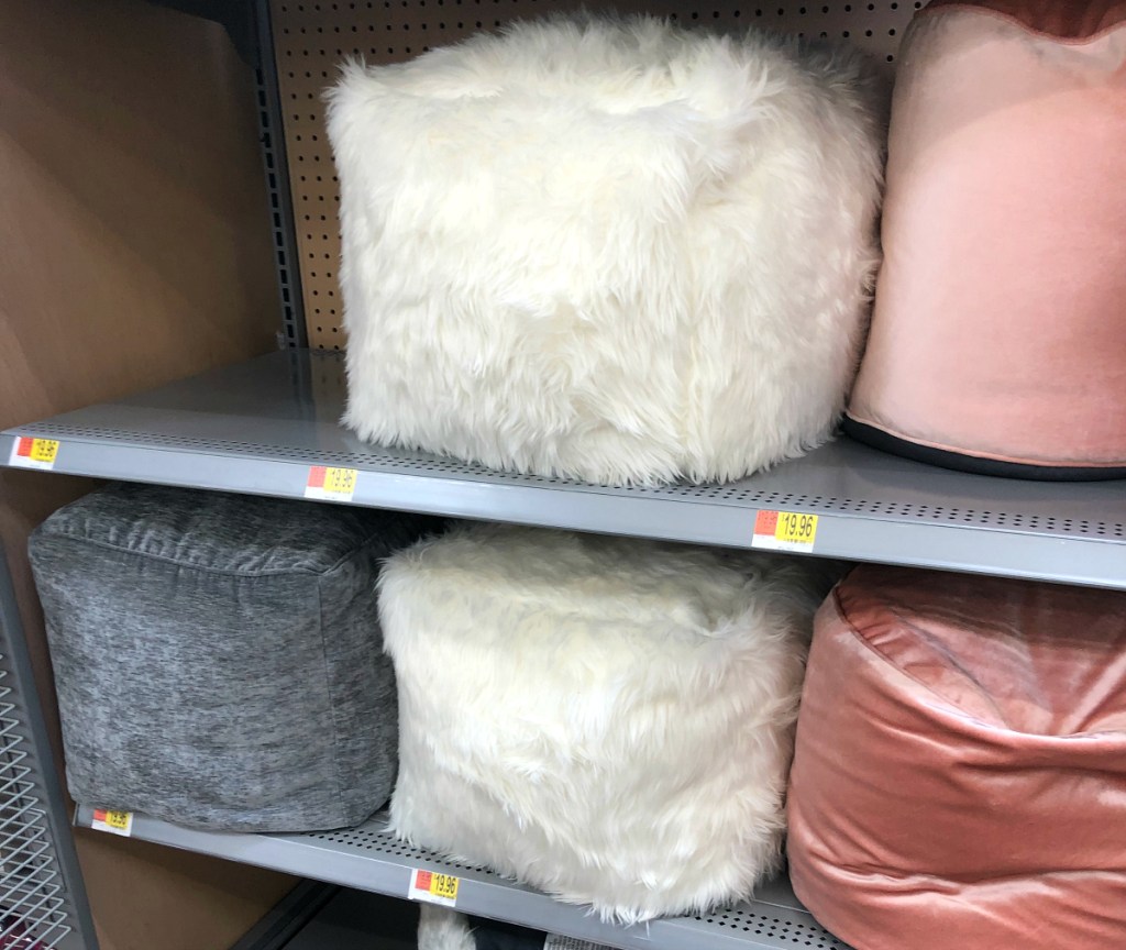 Mainstays Bear Fur Pouf, Vanilla Dream