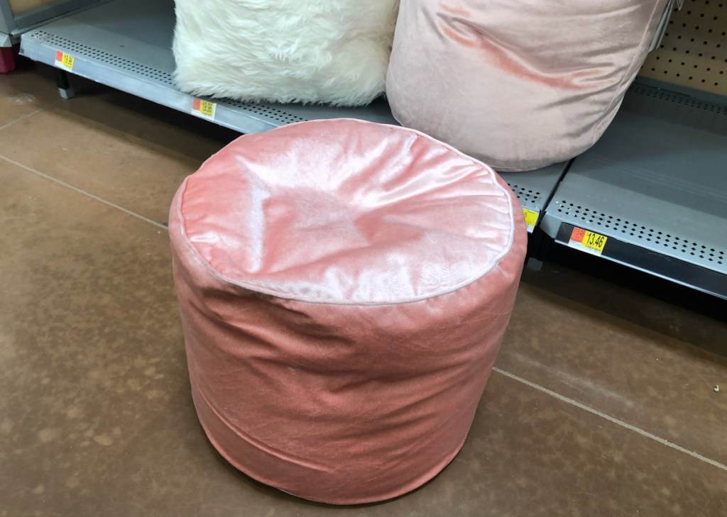 Mainstays Round Velvet Pouf, Pearl Blush