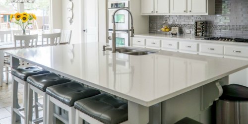Try These Smart & Easy Ways To Become a Minimalist at Home