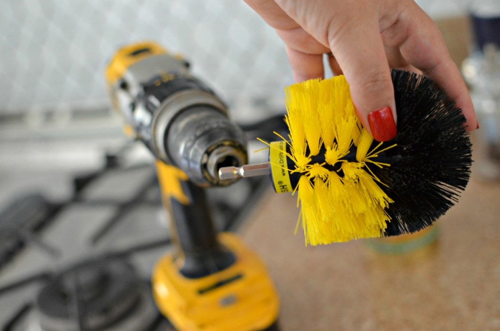 attaching a drillbrush to the drill