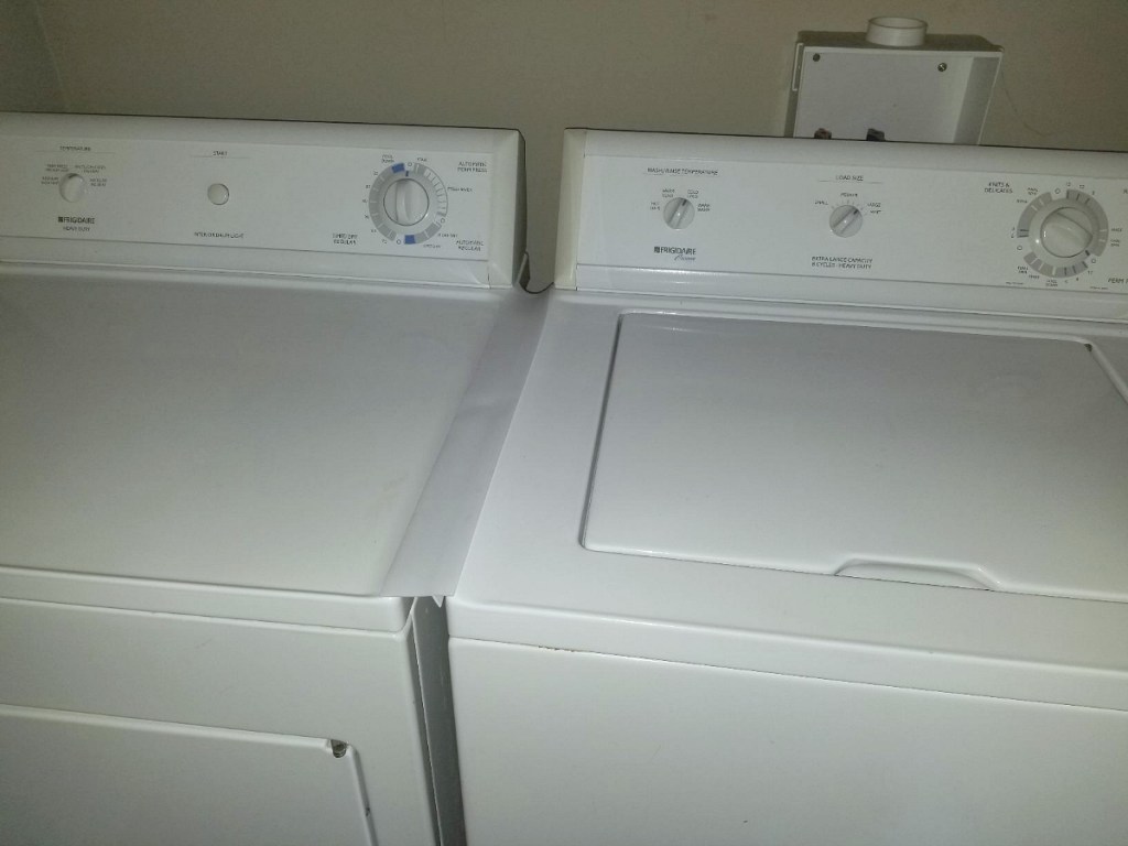 washer dryer with bridge