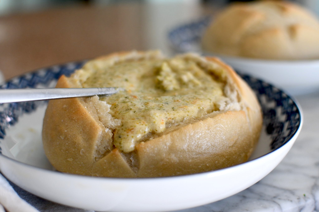 broccoli cheddar soup in bread bowl 