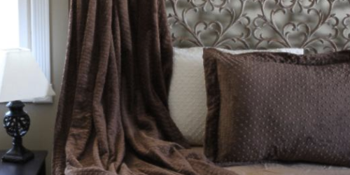 Bebe Bella: 70% Off Solid & Chevron Minky Chenille Blankets & Pillowcases (Great Gift Idea)