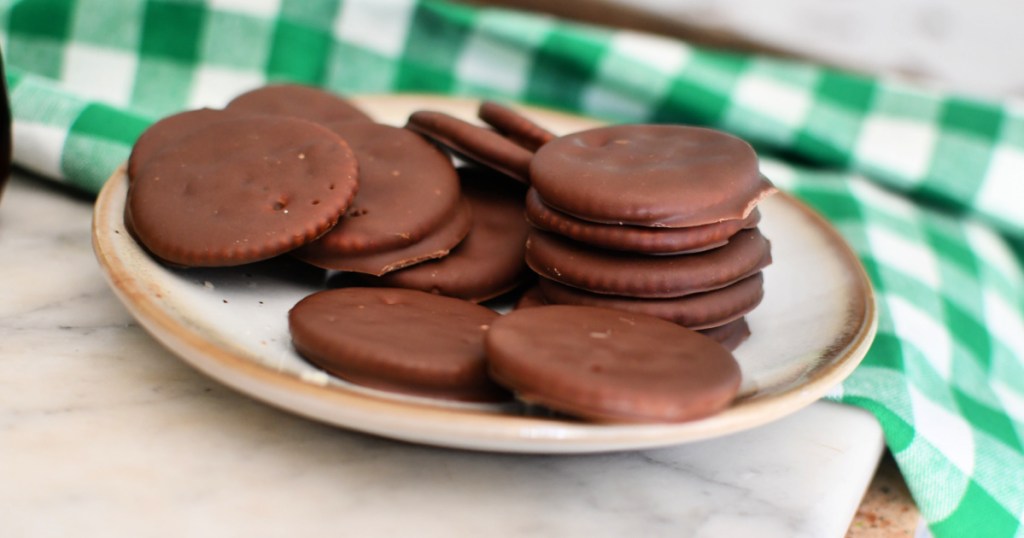 plate of diy thin mints 
