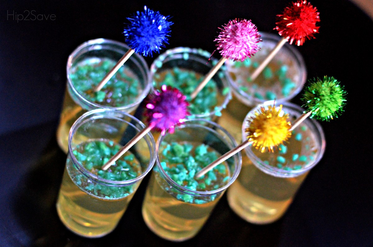 champagne jell-o shots new years eve treat – closeup