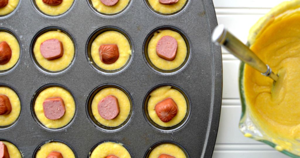 Mini corn dog muffins hip2save