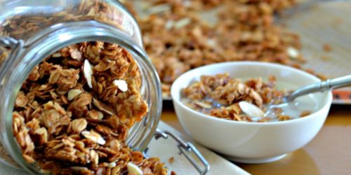 Homemade Vanilla Almond Granola