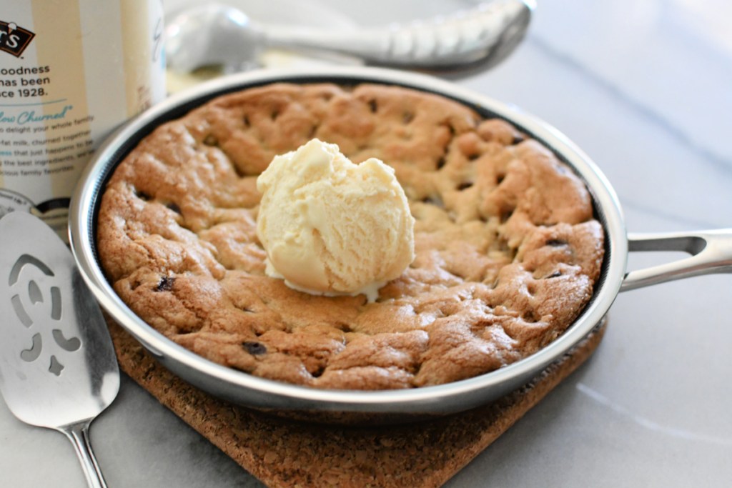 skillet cookie with vanilla ice cream on top