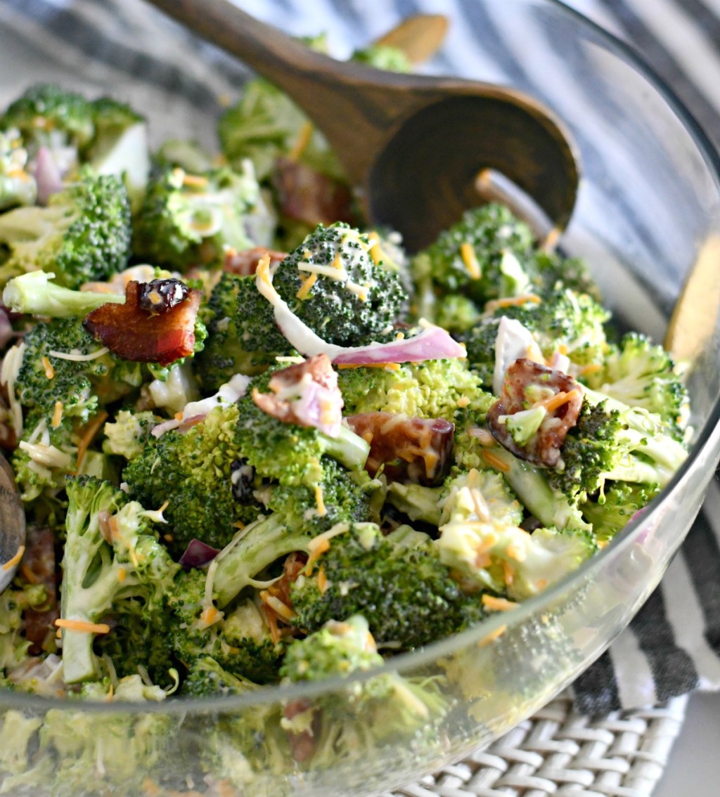 bowl of bacon brocoli salad