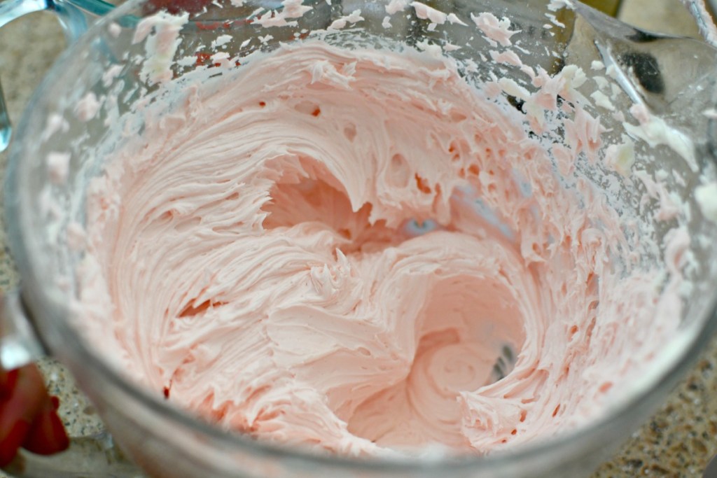 making buttercream frosting