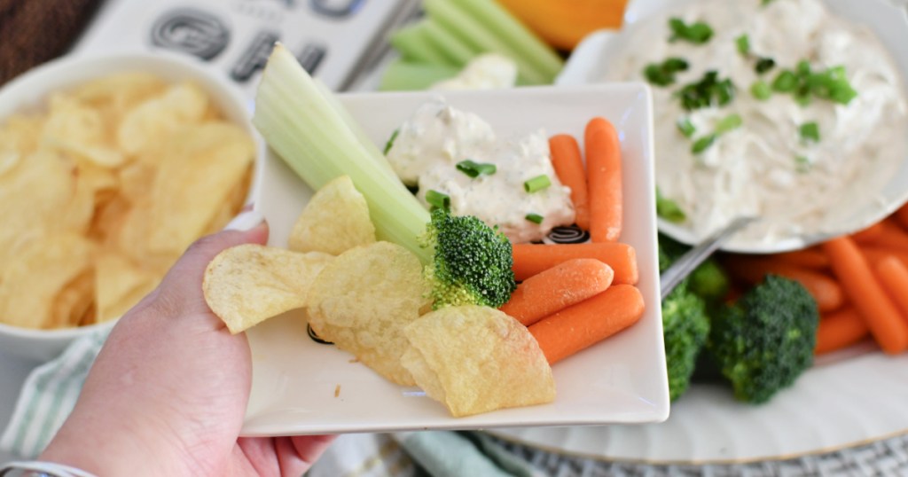 appetizer plate with onion dip
