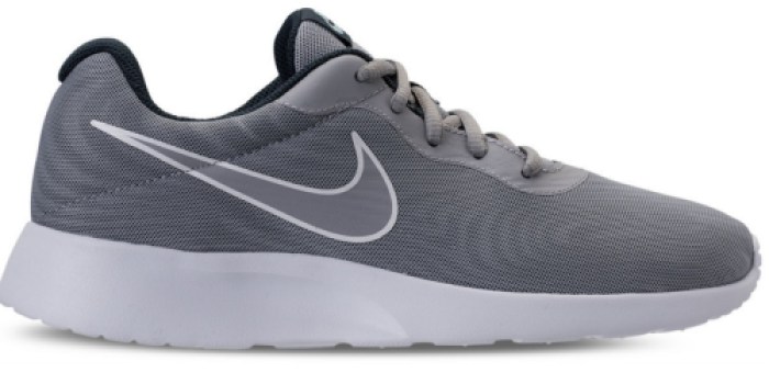 Macy’s: Men’s Nike Sneakers ONLY $34.98 (Regularly $70)
