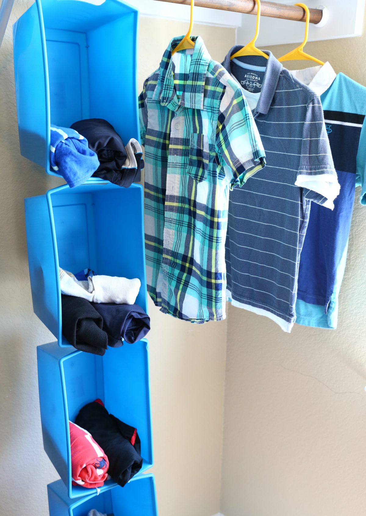 Dollar Tree Back to School hacks – clothes organizer