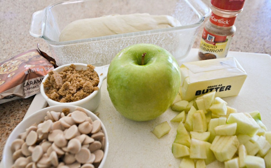 green apple with sugar and caramel chips