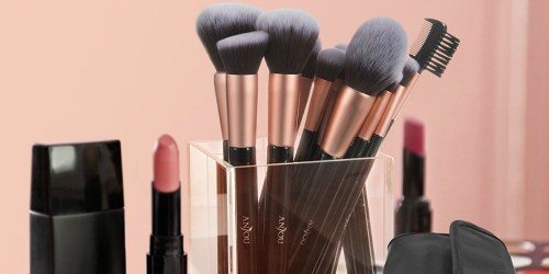 Highly Rated 16-Piece Makeup Brush Set w/ Clutch Only $7.99 on Amazon