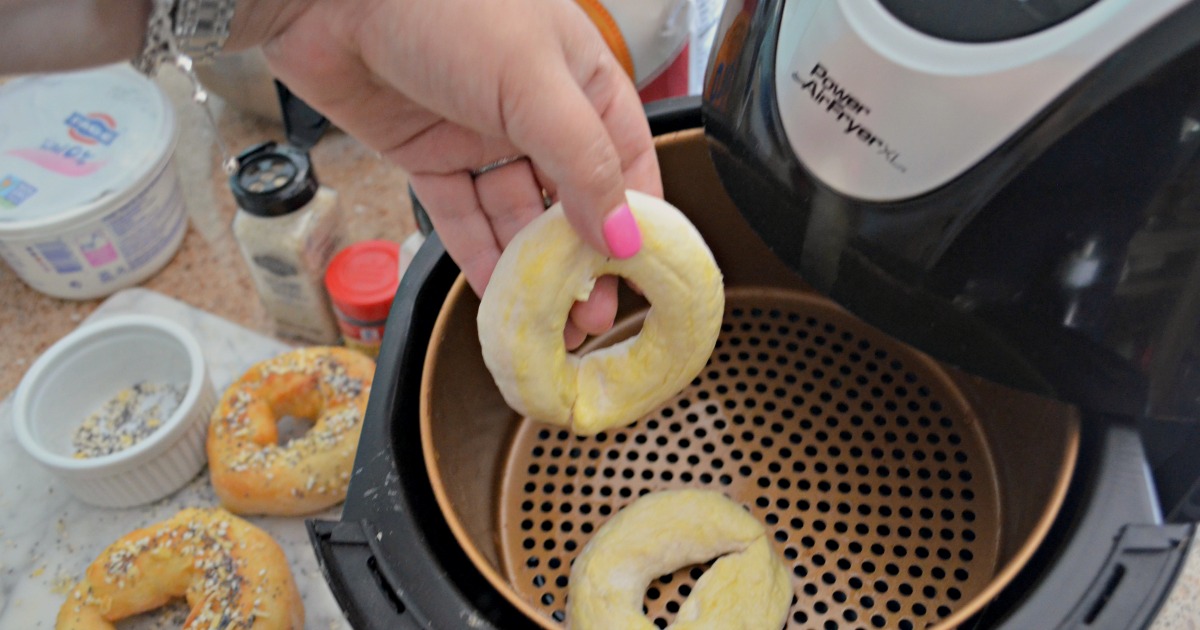 These 2 ingredient air fryer bagels use only Greek yogurt and self-rising flour