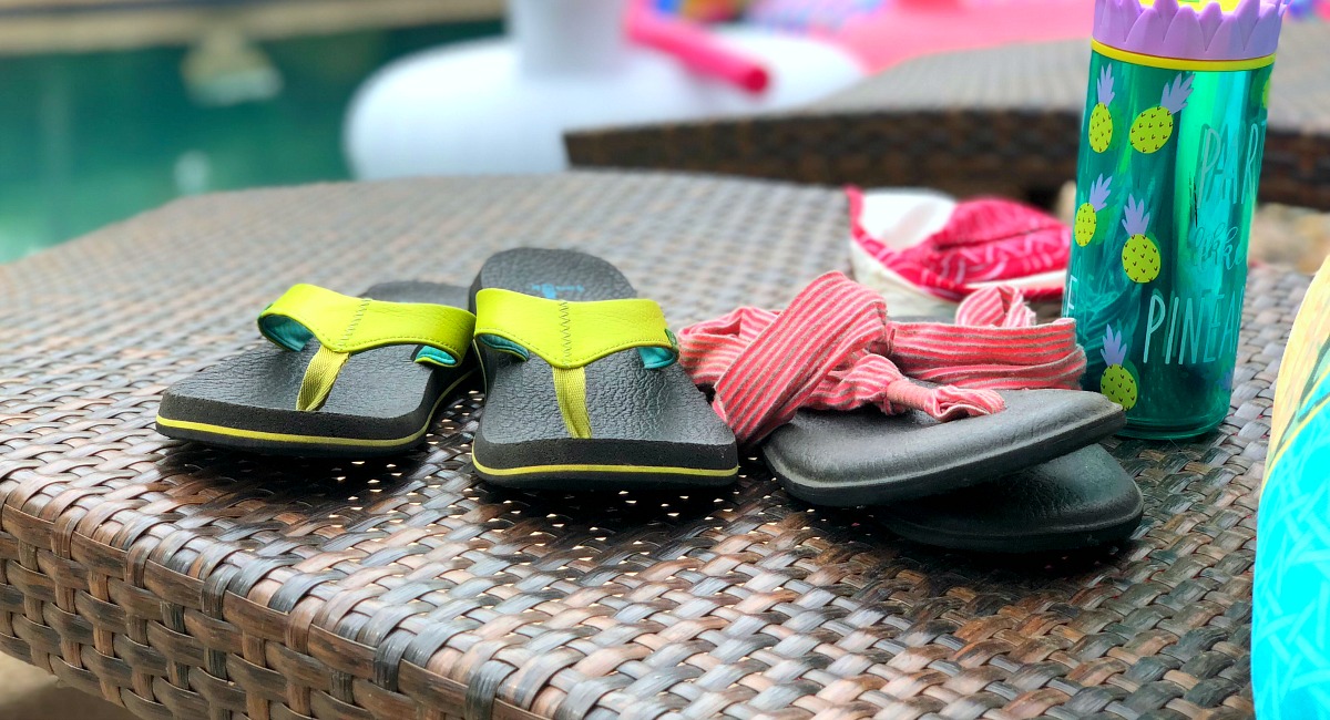 favorite budget flip flops - sanuk