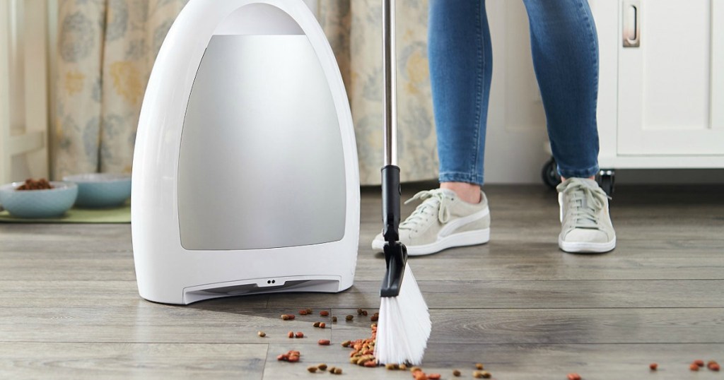EyeVac Home Touchless Sensor Activated Vacuum with Broom
