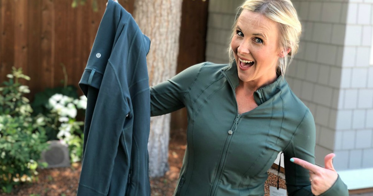 activewear pieces amazon lululemon –– Collin holding activewear