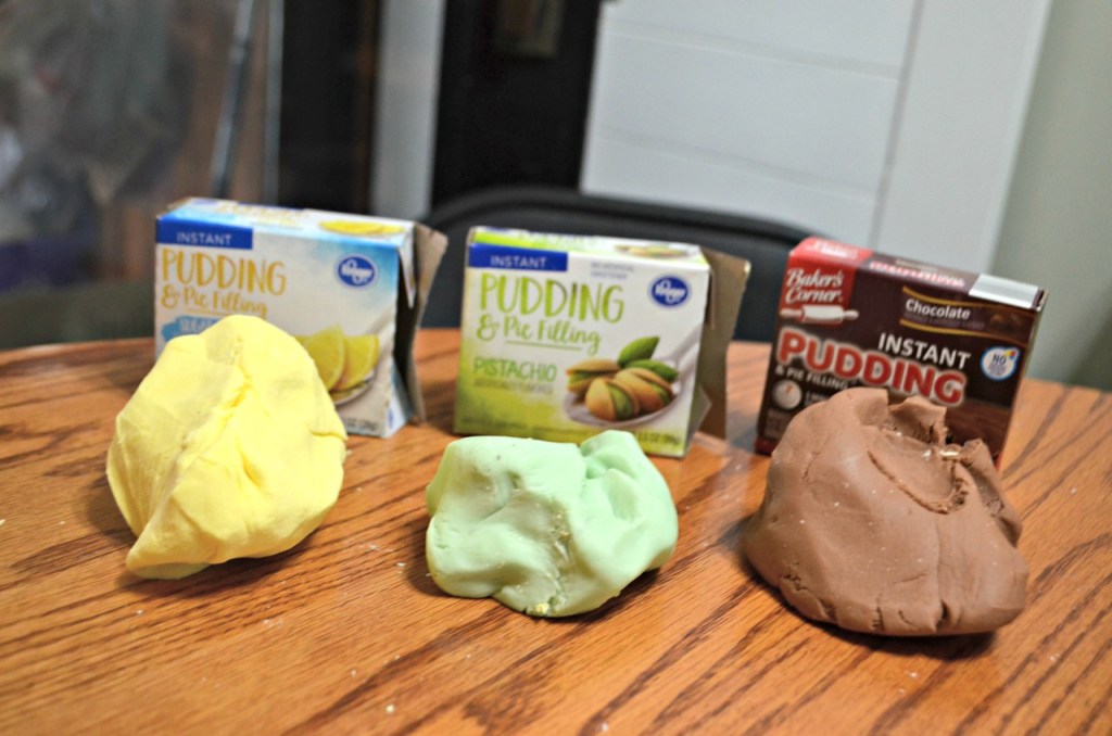 DIY play dough Pudding Slime 