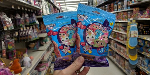 Walmart: Fingerlings Minis Mystery Pack Only $2.97 (Regularly $9)