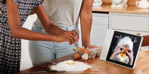 Refurbished Lenovo Smart Display w/ Google Assistant Only $75.65 Shipped (Regularly $250)