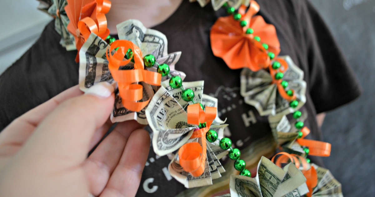 money lei for graduation gift guide