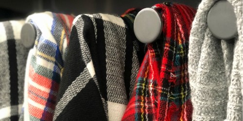 75% Off ALL Old Navy Hats, Gloves & Scarves = Flannel Blanket Scarves Only $5.50 (Regularly $23) + More