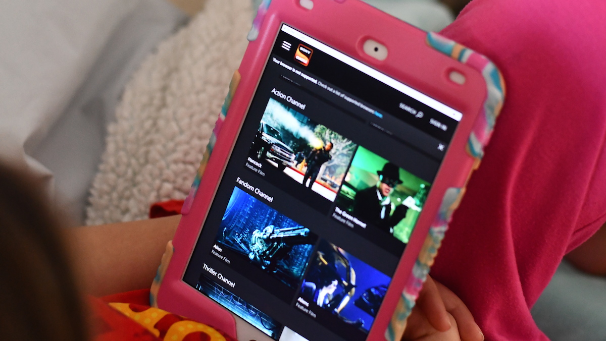 watch tv, movies, and sports for cheap or free – sony crackle on ipad screen