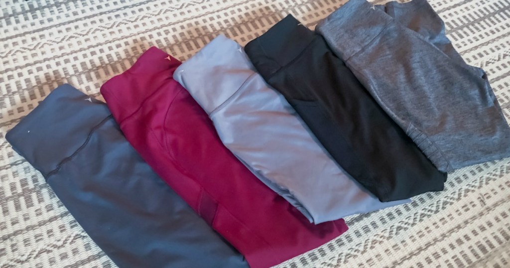 women's old navy leggings folded up