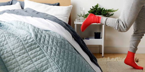 Up to 50% Off Casper Bedding & Weighted Blankets + Free Shipping (Create a Luxury Retreat at Home)