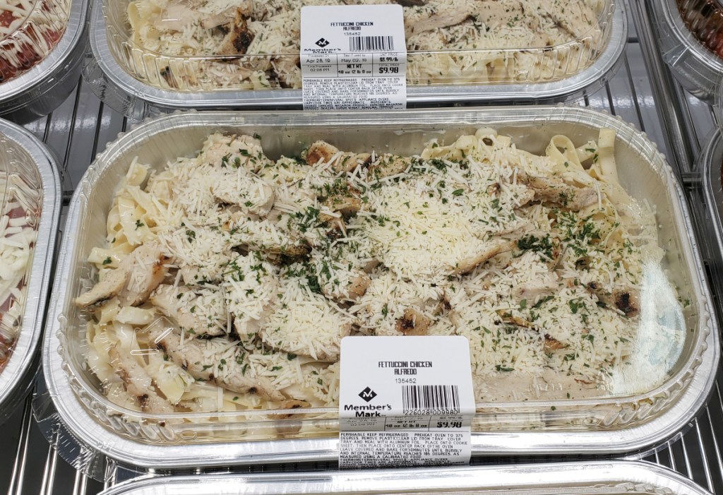 Sam's Club Fettuccine Chicken Alfredo