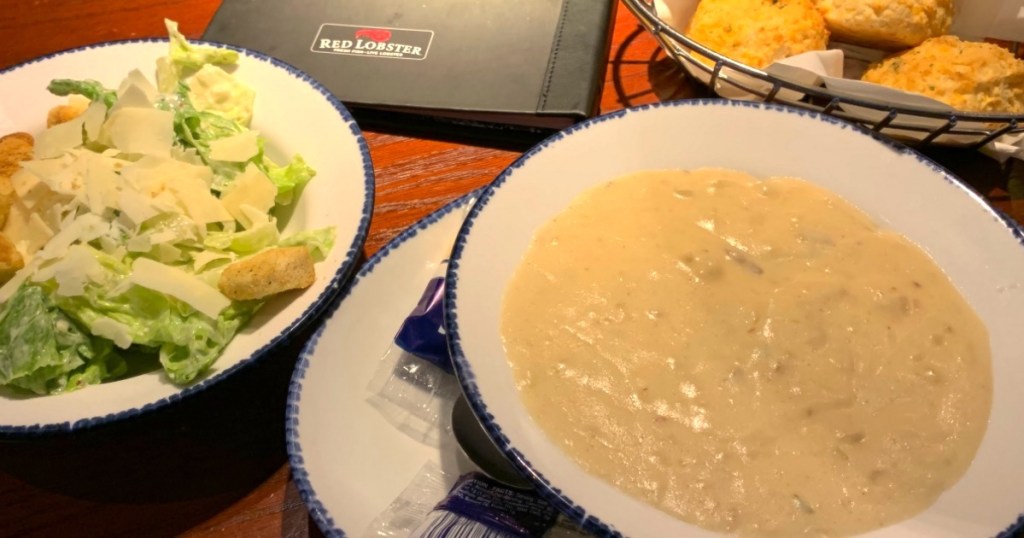 Red Lobster soup salad rolls 