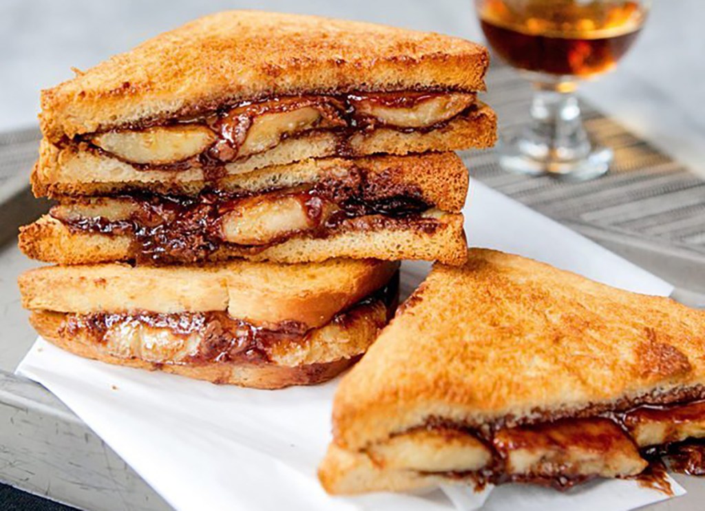 air fryer banana nutella sandwich