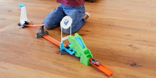 Hot Wheels Track Builder Challenge Set Only $4.99 at BestBuy.com (Regularly $16)
