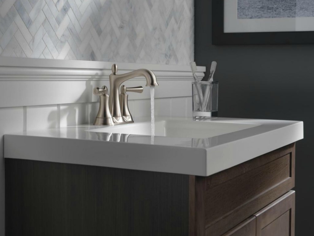 Bathroom vainty with rila faucet