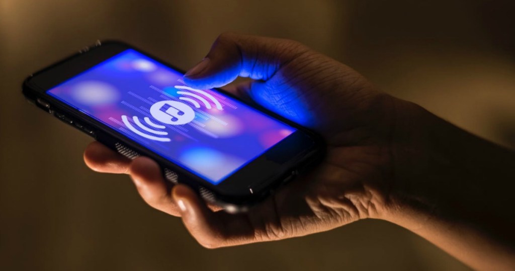 Music symbol on phone
