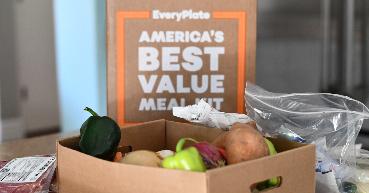 EveryPlate meal box in foyer