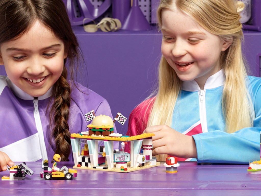 lego friends drifting diner