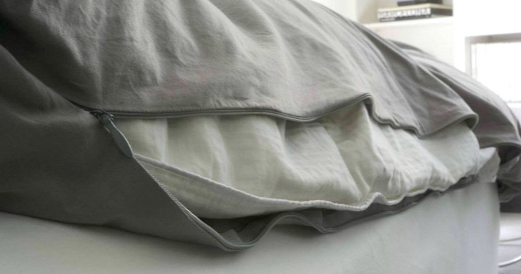 Duvation duvet cover with zipper 