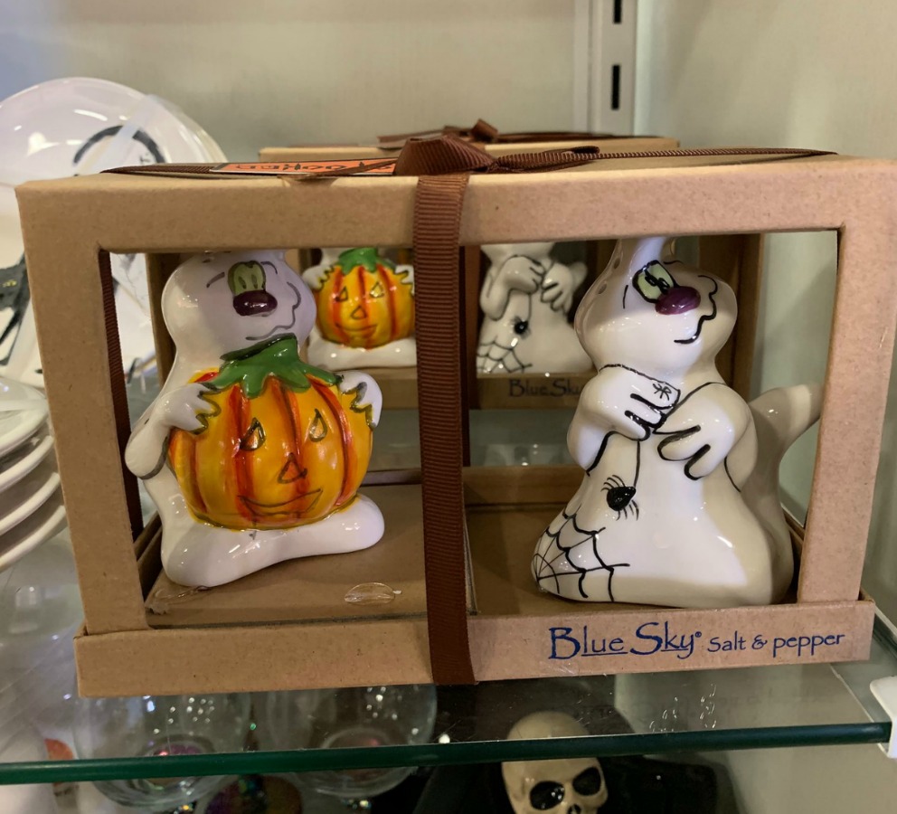 Halloween decor